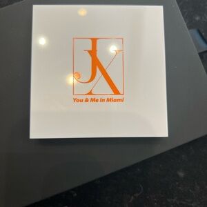 You & Me in Miami Eyeshadow Palette - Vibrant Orange
